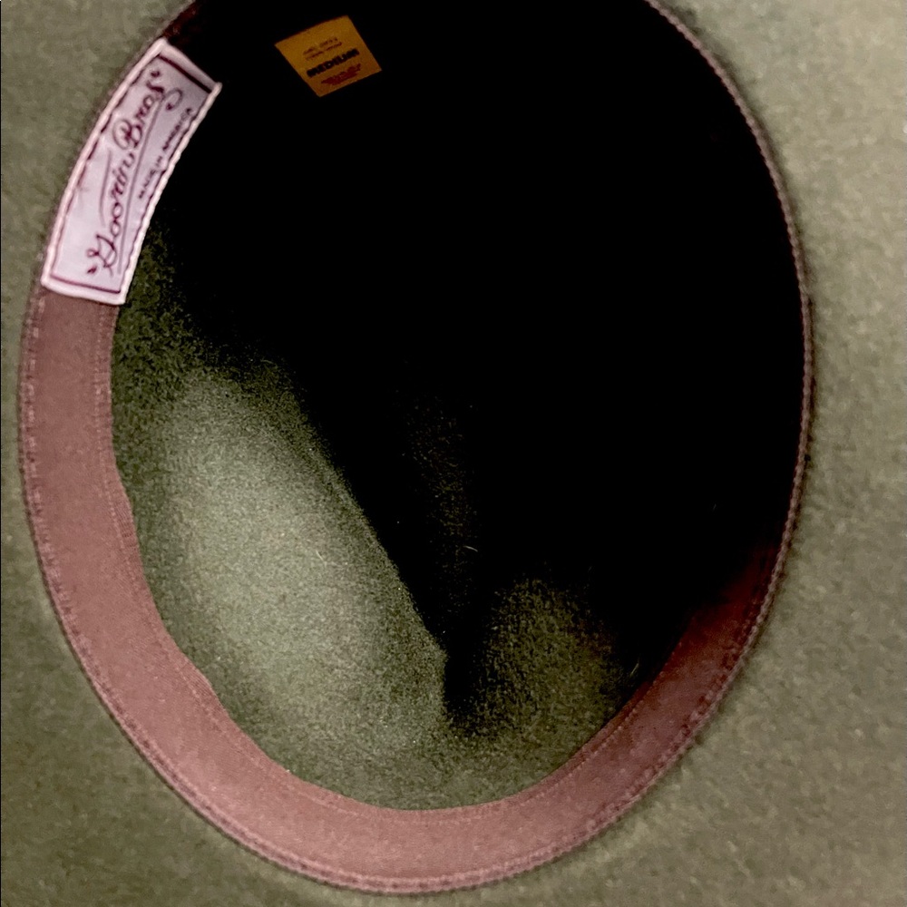 Fedora - Picture 3 of 3